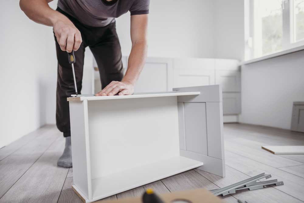 Montaža pisarniškega pohištva